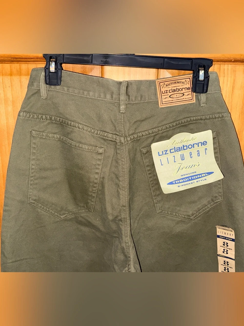 NWT Liz Claiborne Lizwear Women’s Olive Relaxed Fit Twill Jeans-8S